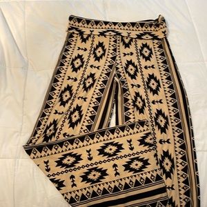 Aztec palazzo print Pants